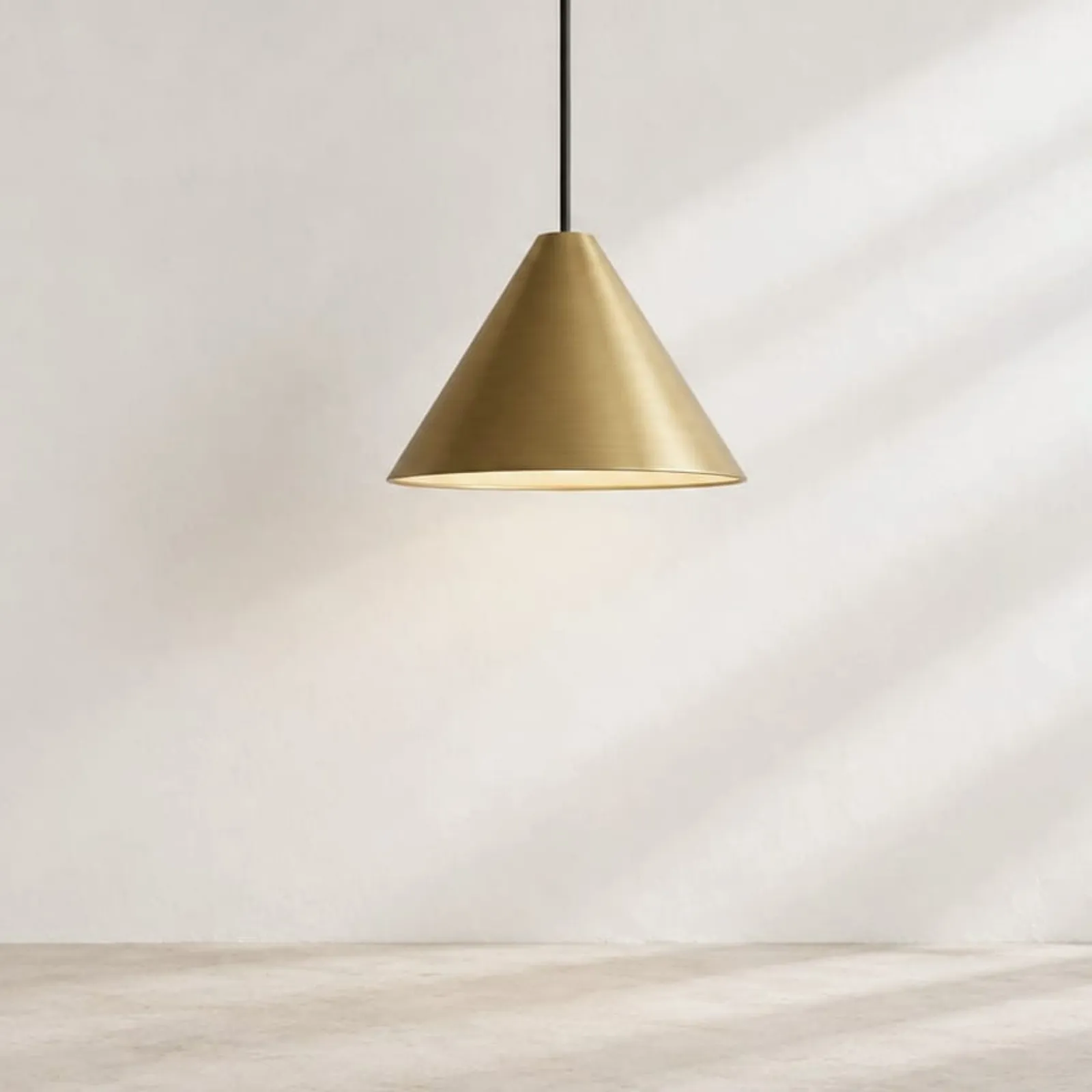 Taklampa Oxel Mässing - bild 1