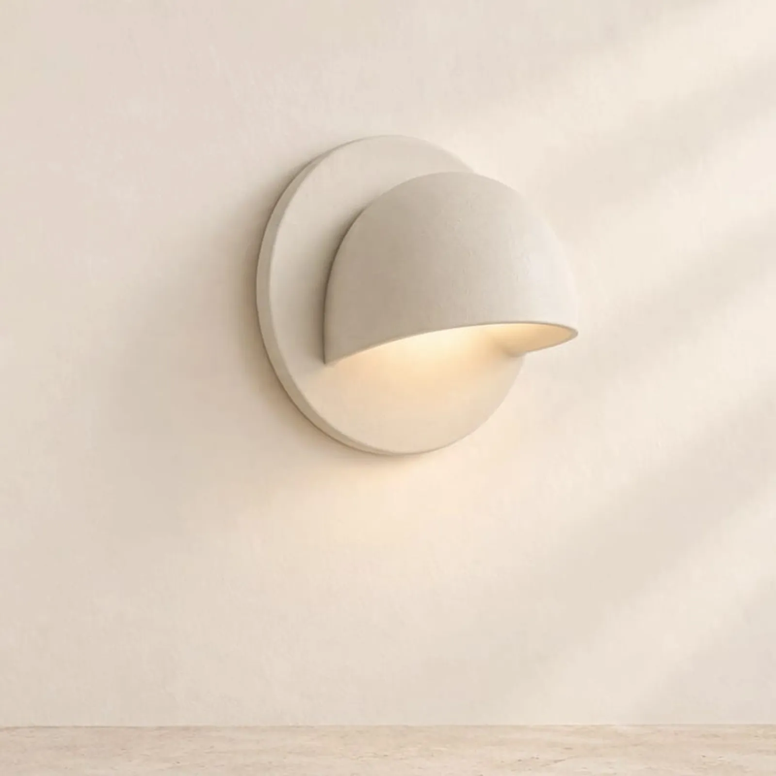 Vägglampa Nypon Kritvit V - bild 1