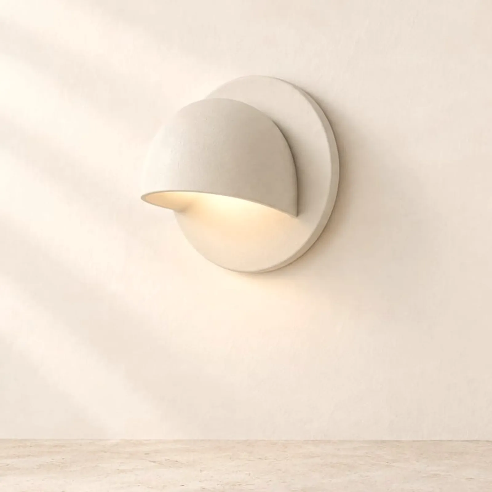 Vägglampa Nypon - bild 1