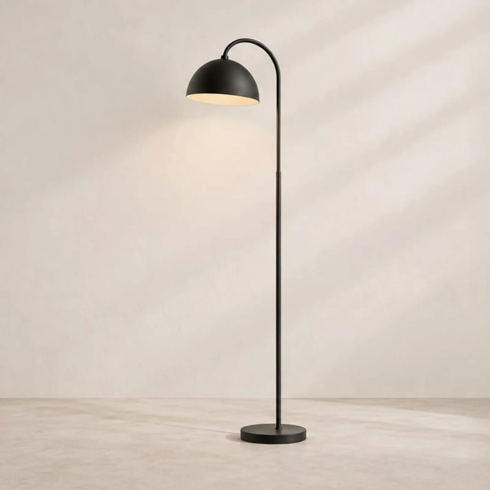 Golvlampa Vete Stål - bild 1