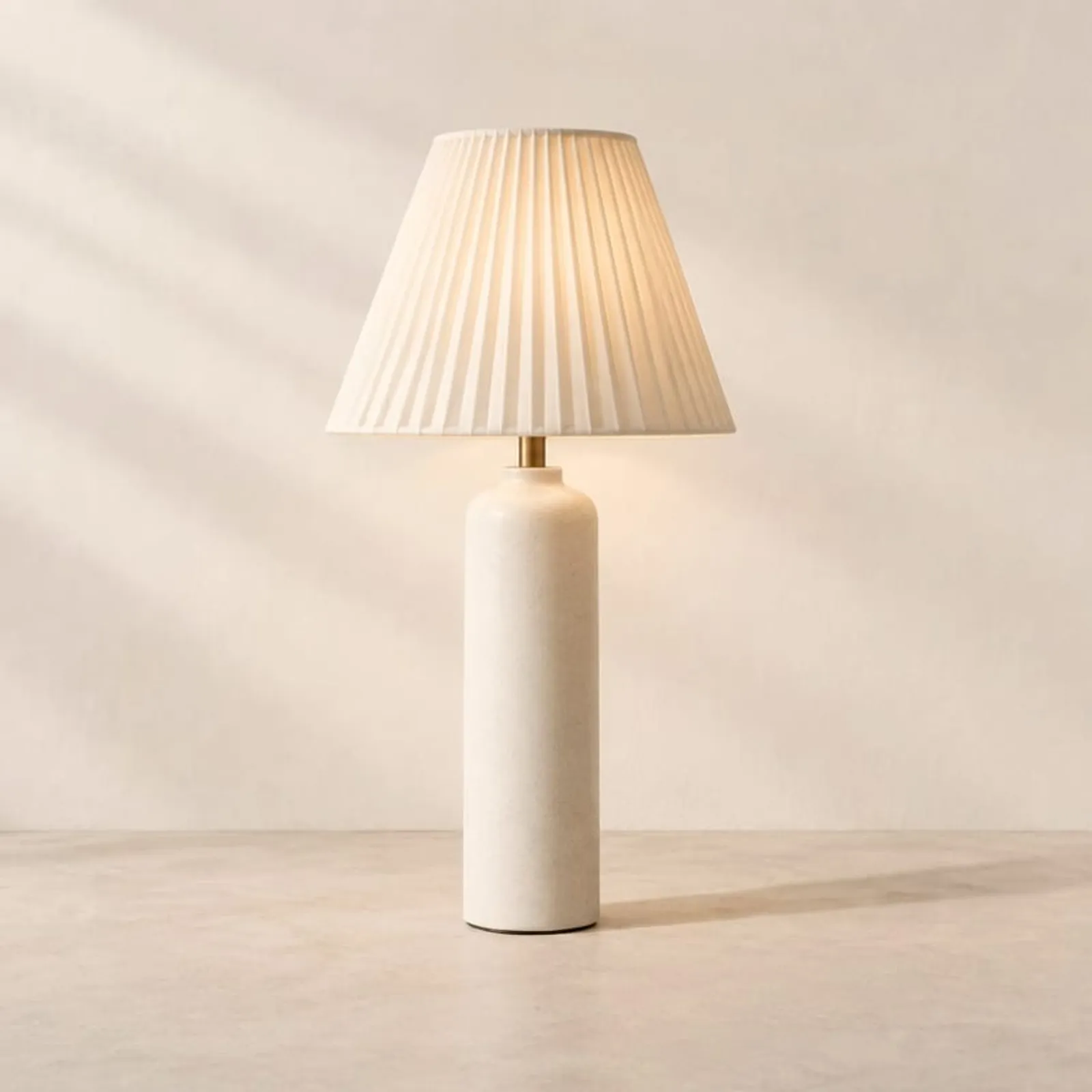 Bordslampa Sarek Kritvit - bild 1