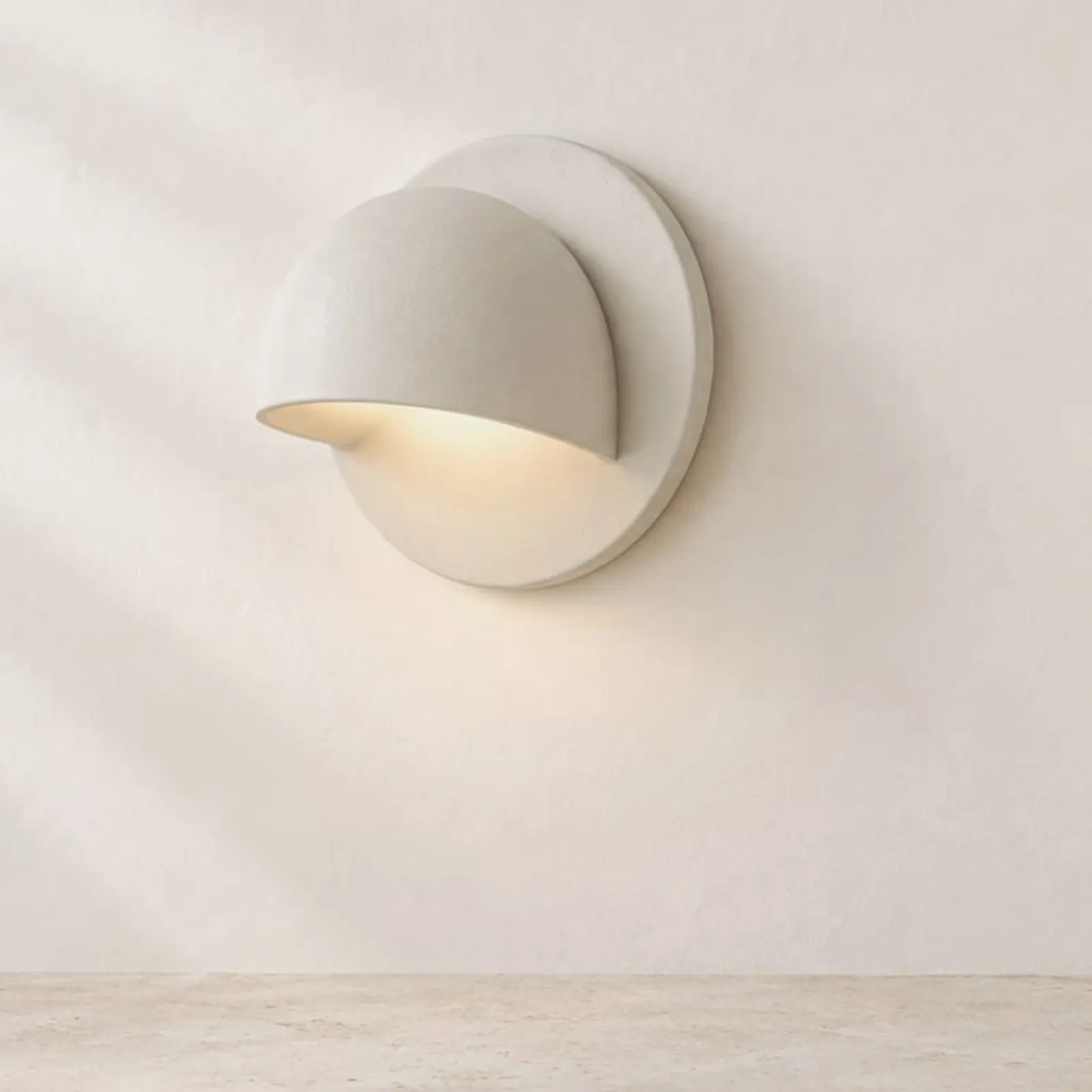 Vägglampa Tall Kritvit III - bild 1