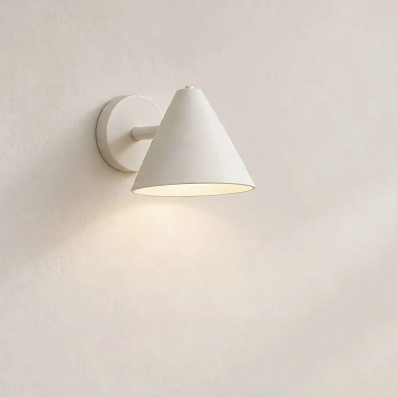 Vägglampa Ull Kritvit - bild 2