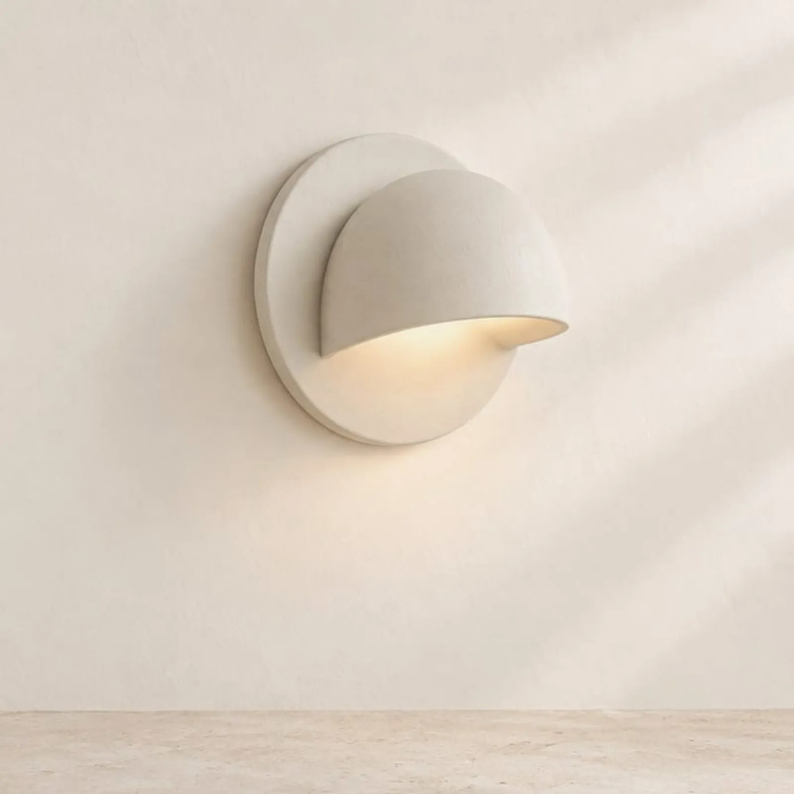 Vägglampa Tjärn Kritvit II - bild 1