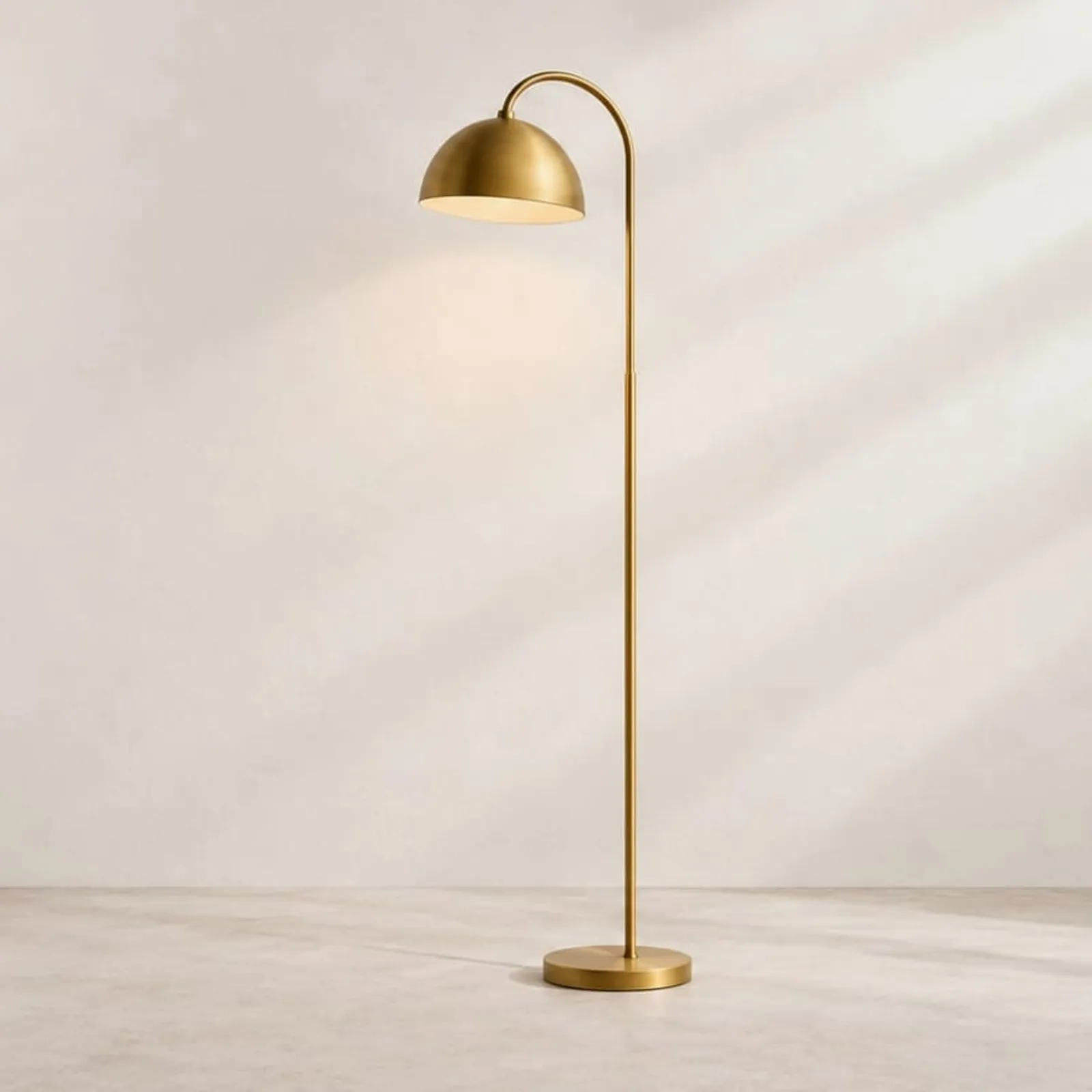 Golvlampa Lind Mässing - bild 1