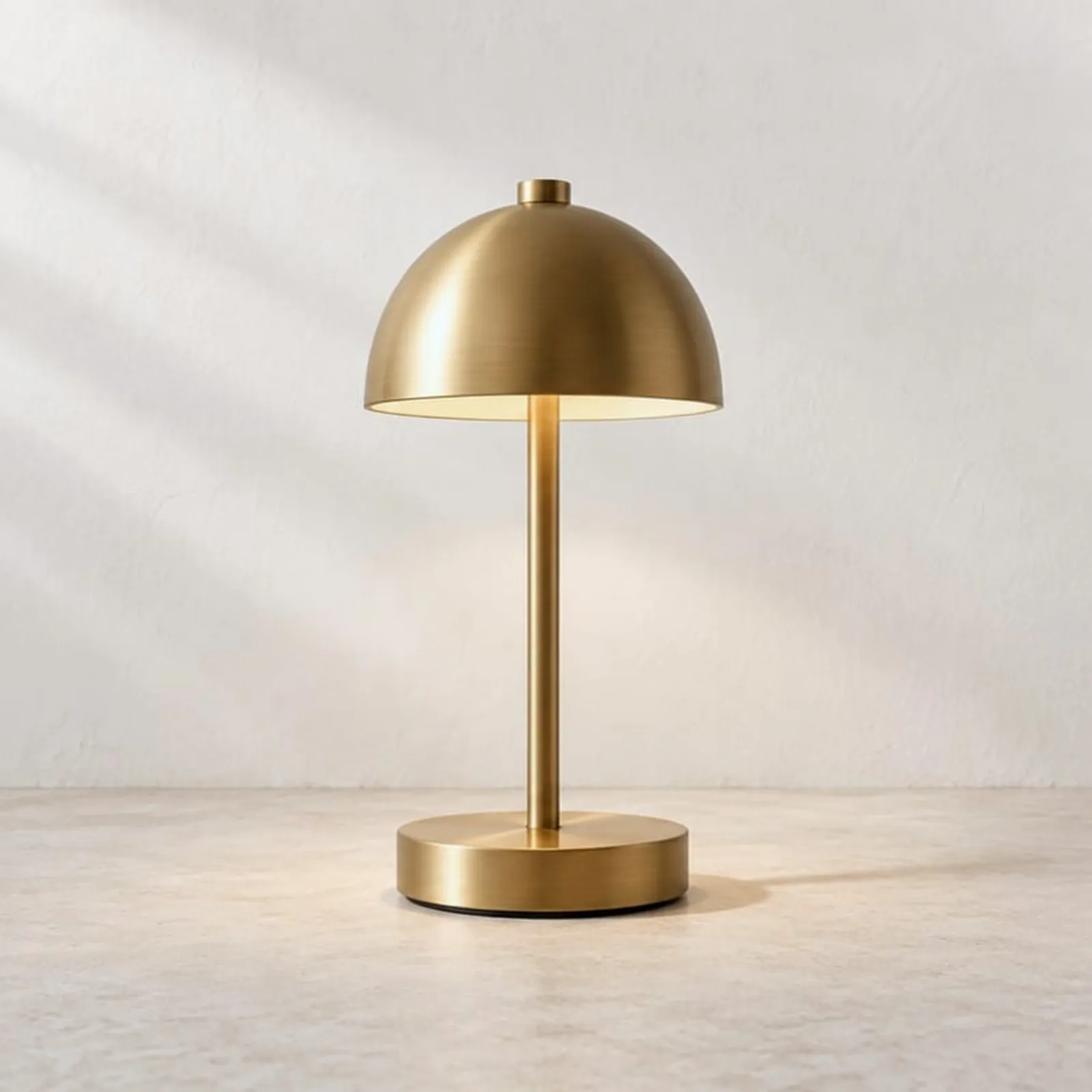Bordslampa En Ockra V - bild 1