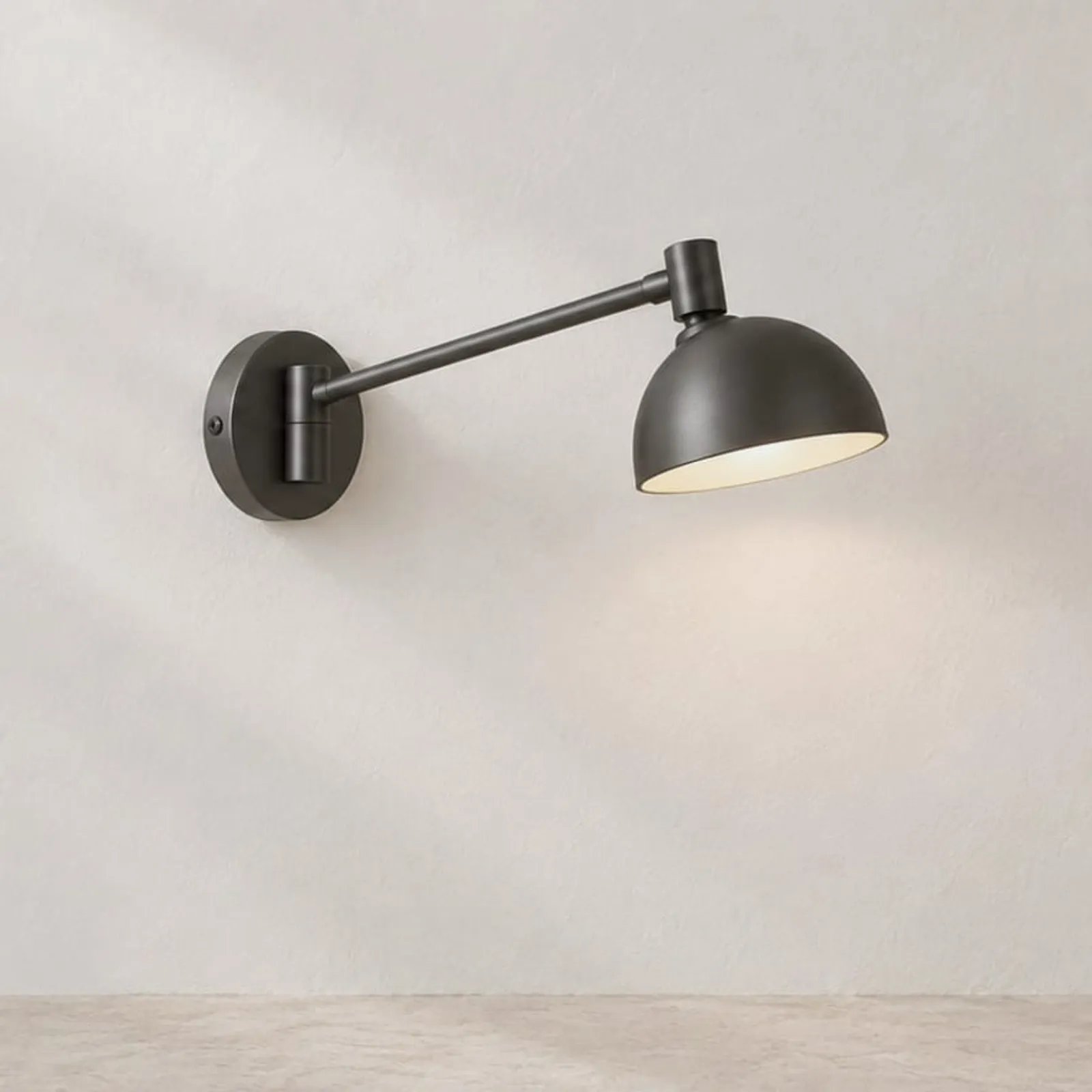 Vägglampa Bränna Kol II - bild 1