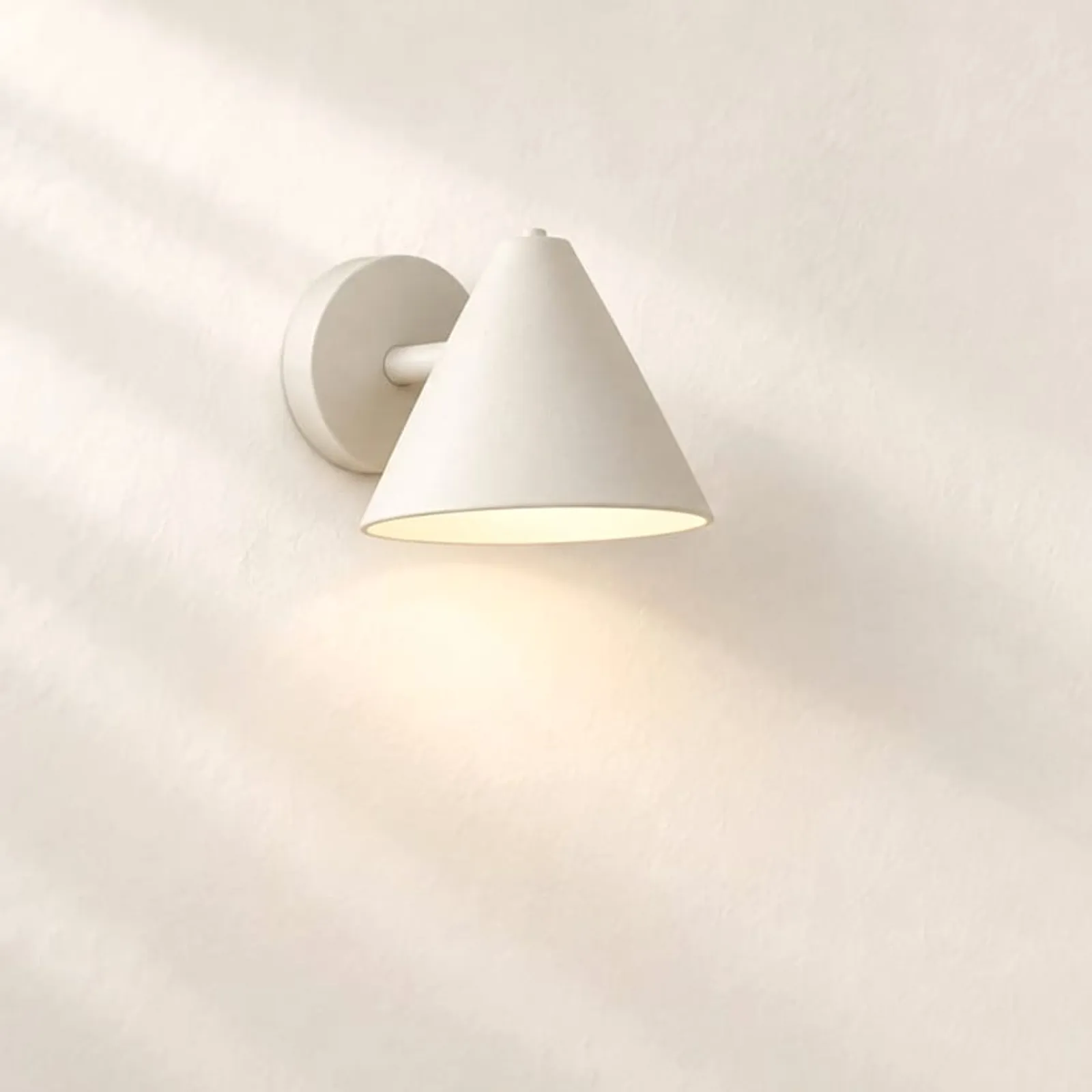 Vägglampa Malört Kritvit - bild 1