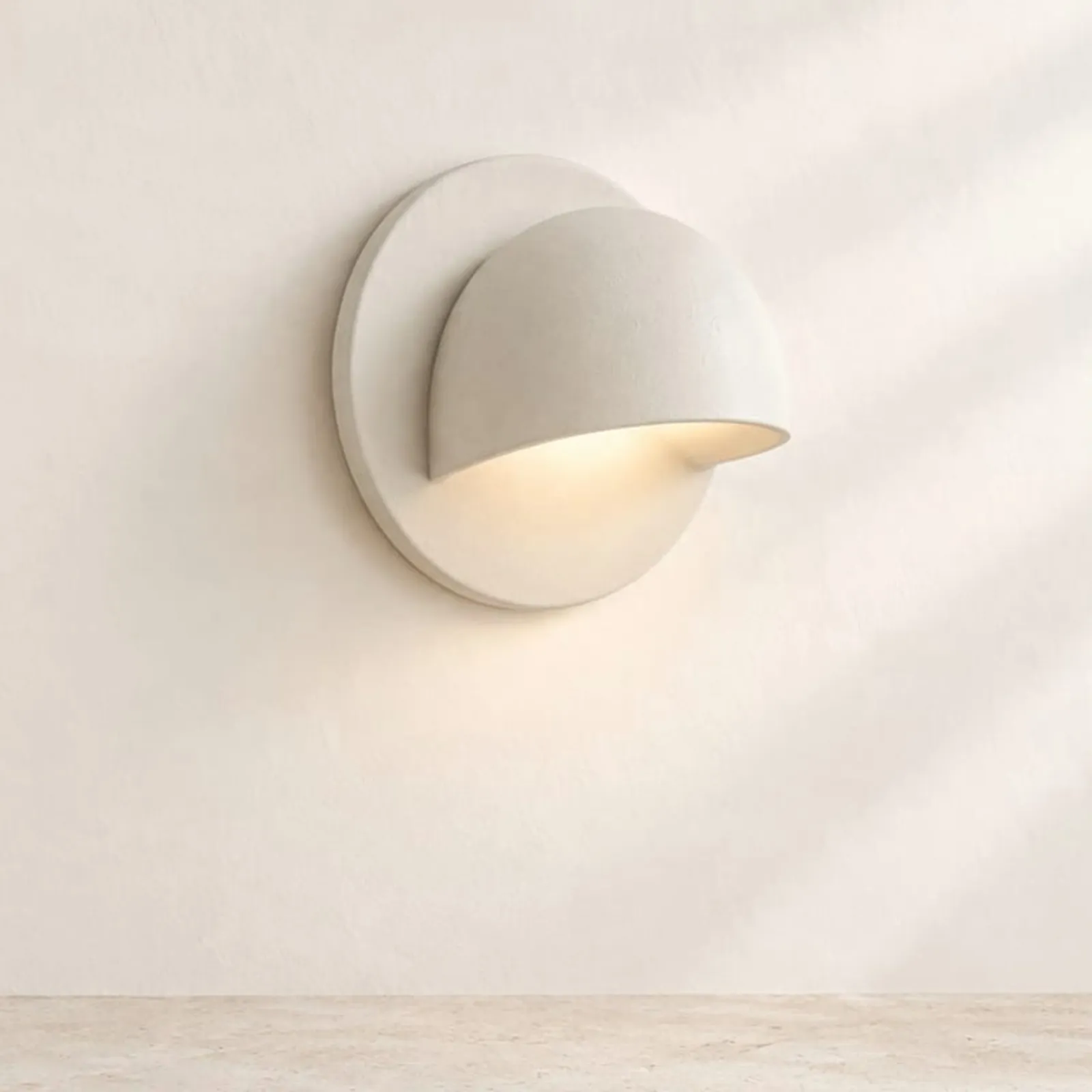 Vägglampa Lin Kritvit V - bild 1