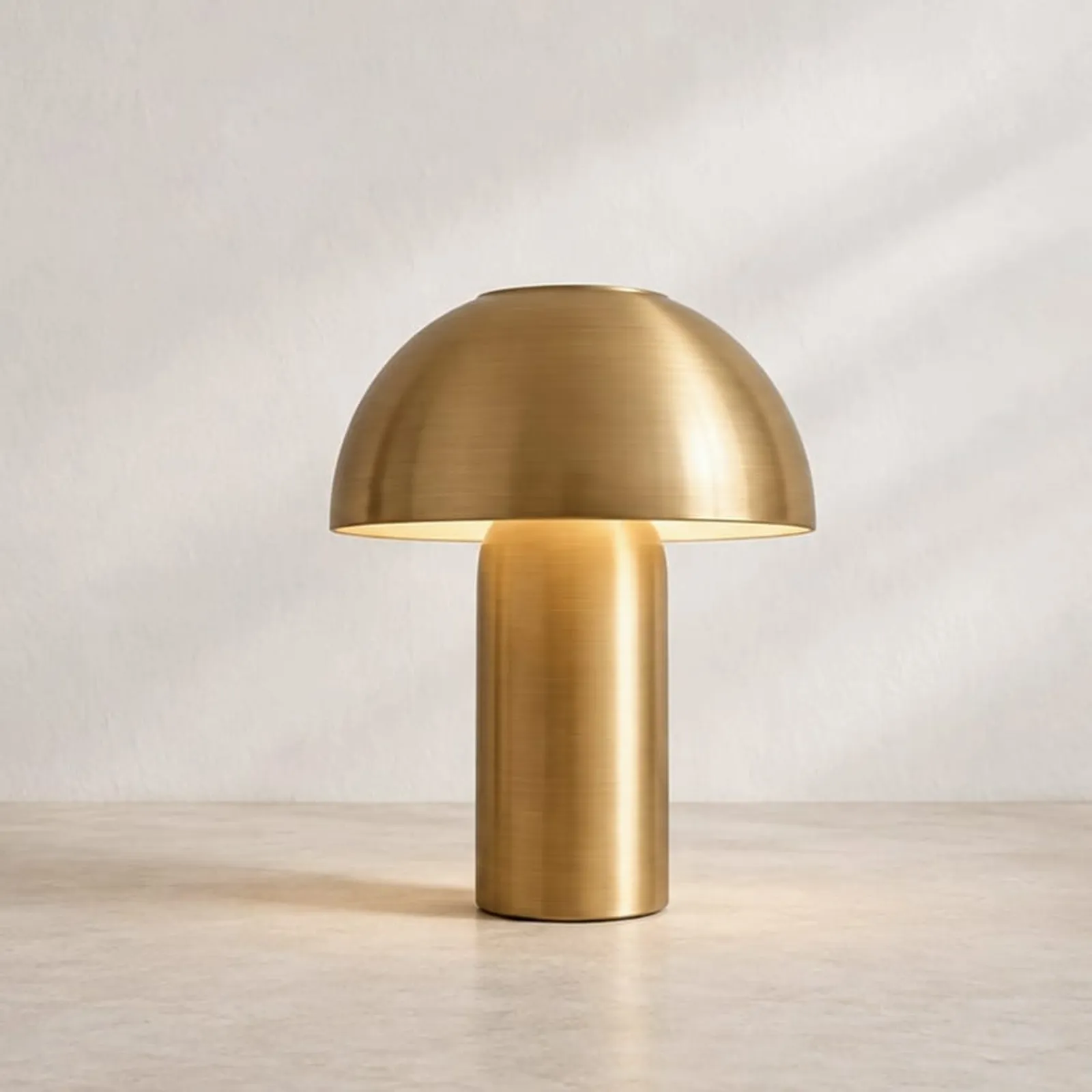 Bordslampa Viken Mässing - bild 1