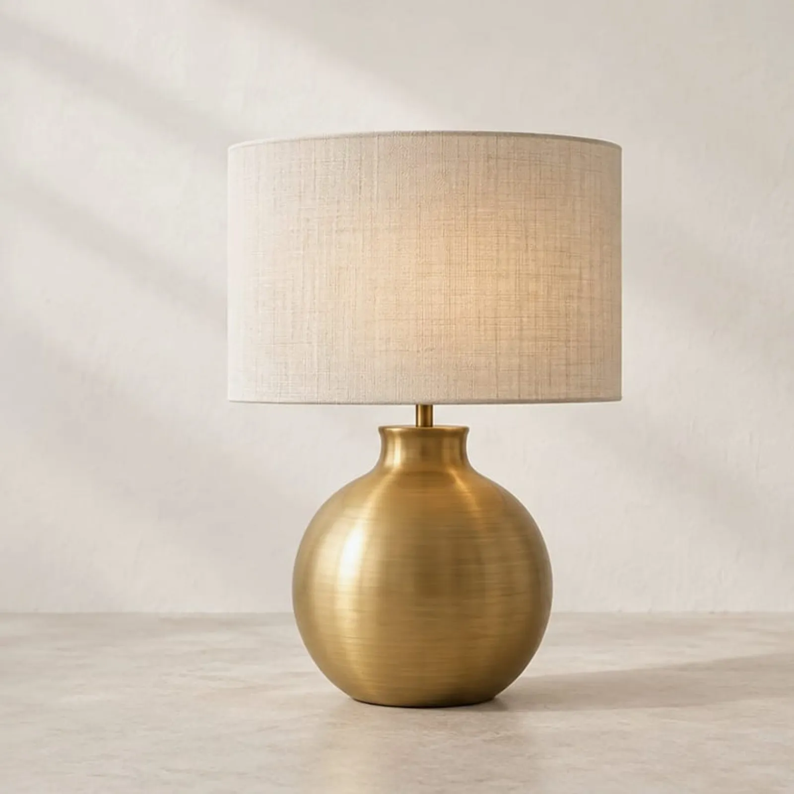 Bordslampa Hassel Ockra IV - bild 1