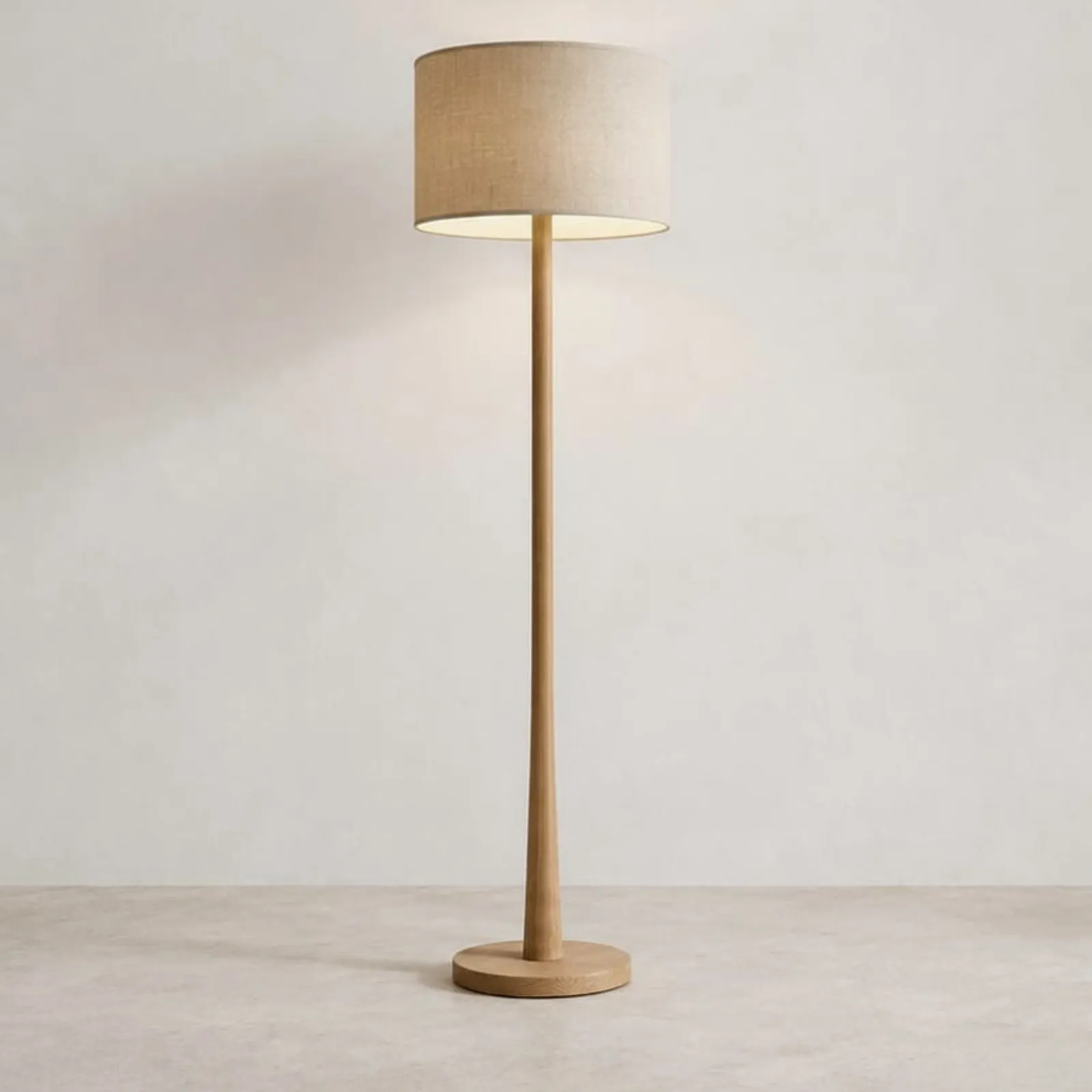 Lampadaire Salvia en chêne - image 2