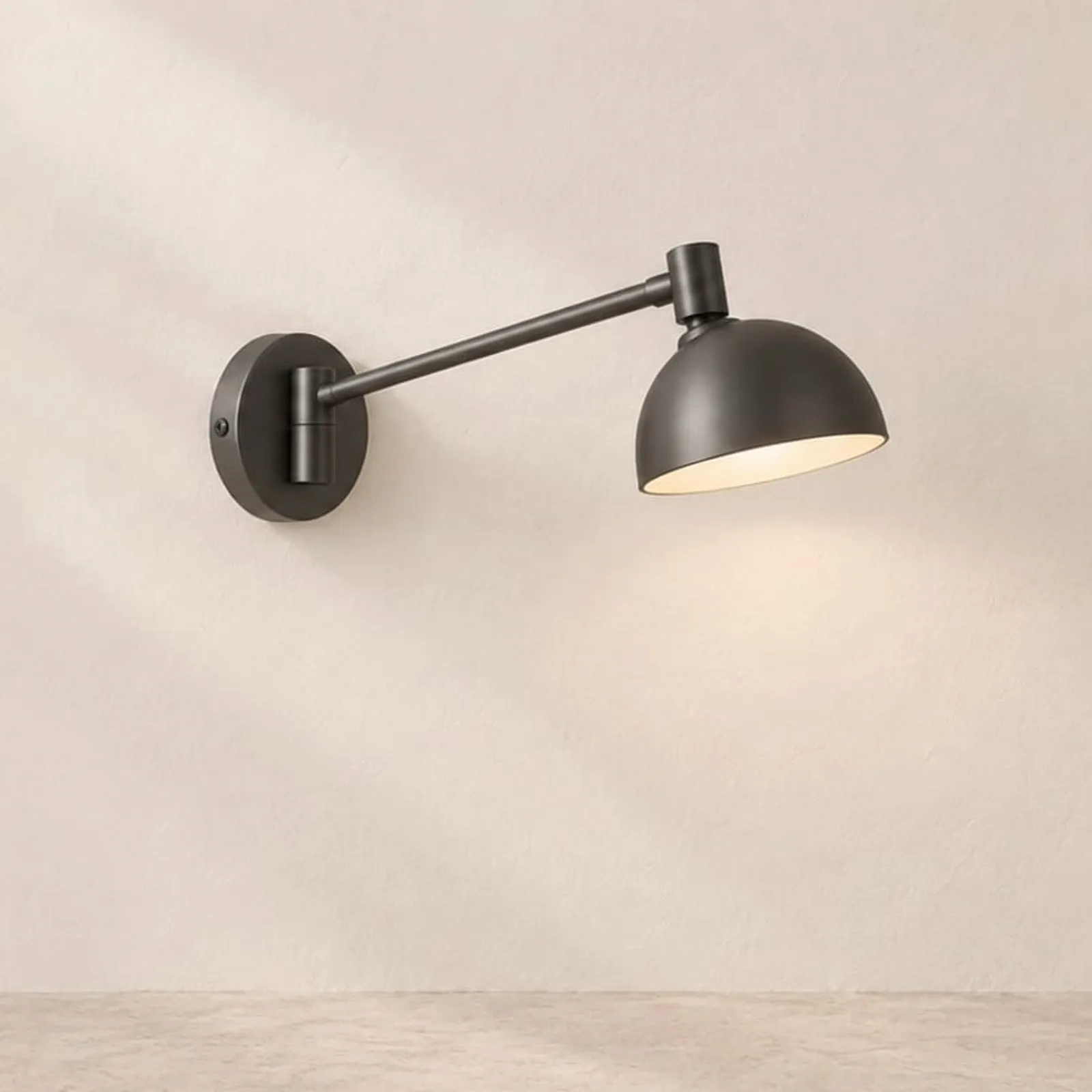 Vägglampa Kaprifol Stål - bild 1