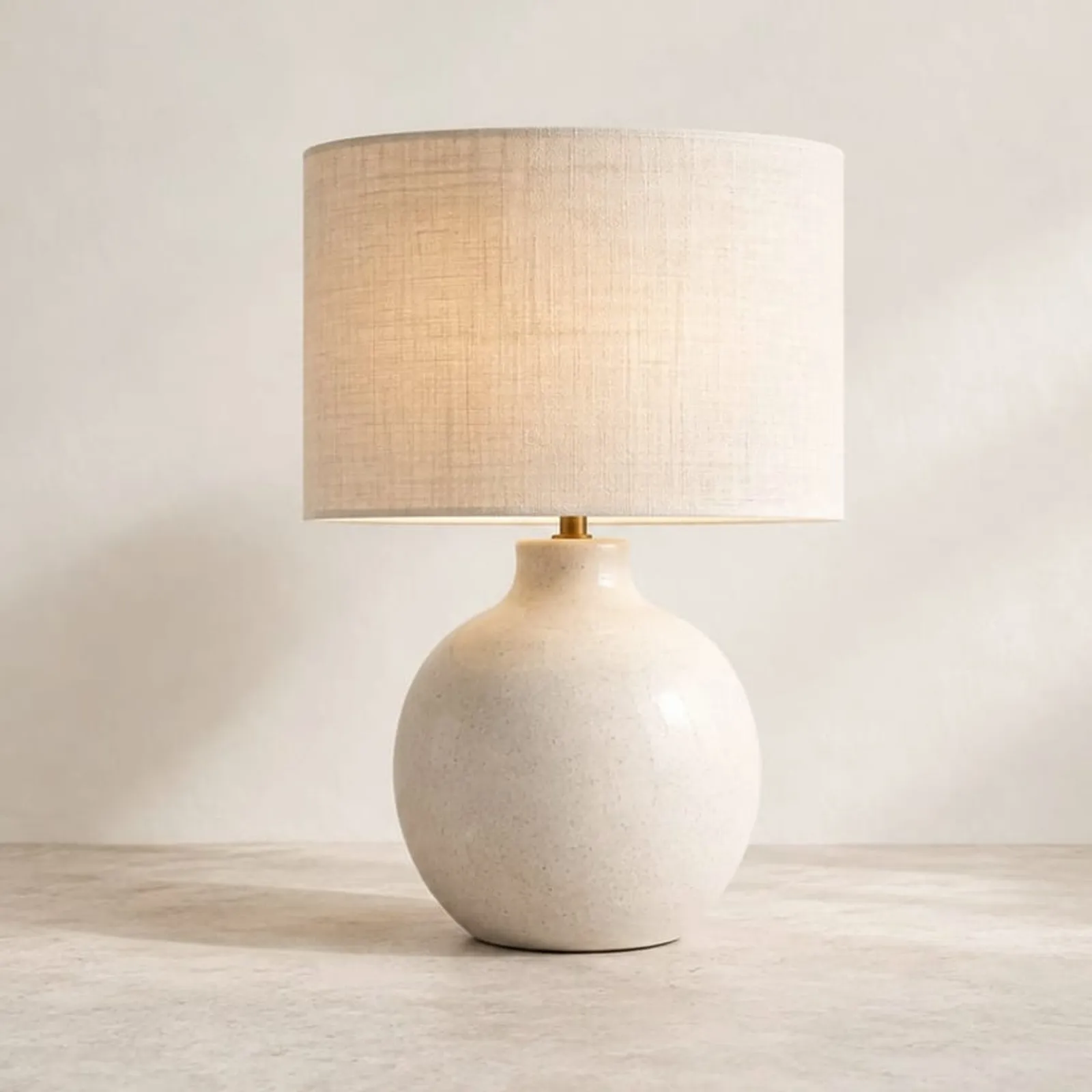 Bordslampa Myr Kritvit III - bild 1