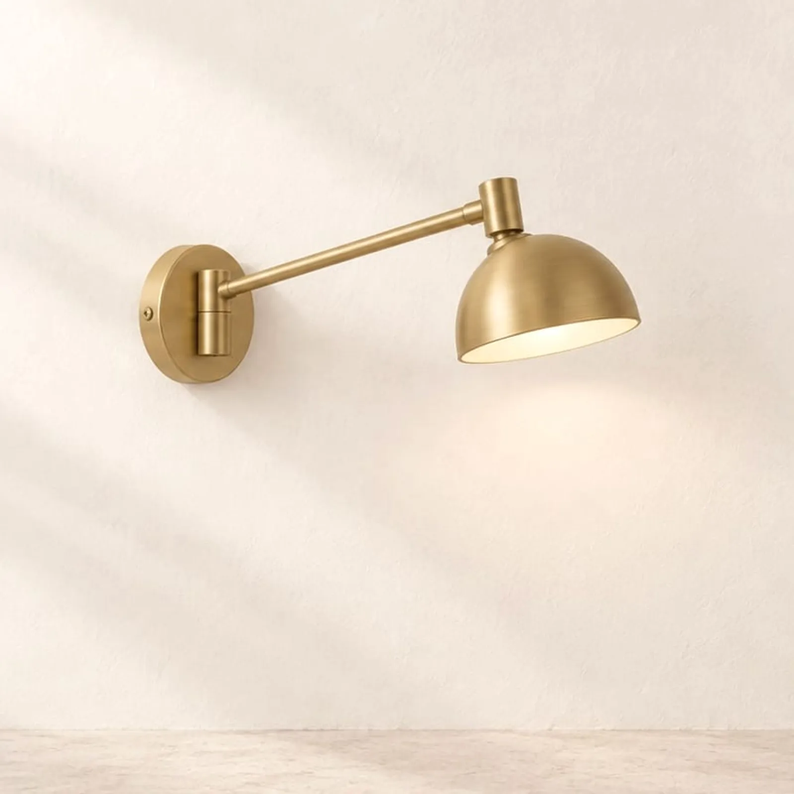 Vägglampa Hassel Ockra III - bild 1