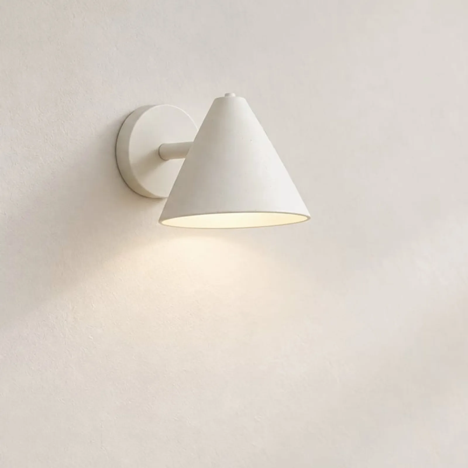 Vägglampa Lind - bild 2