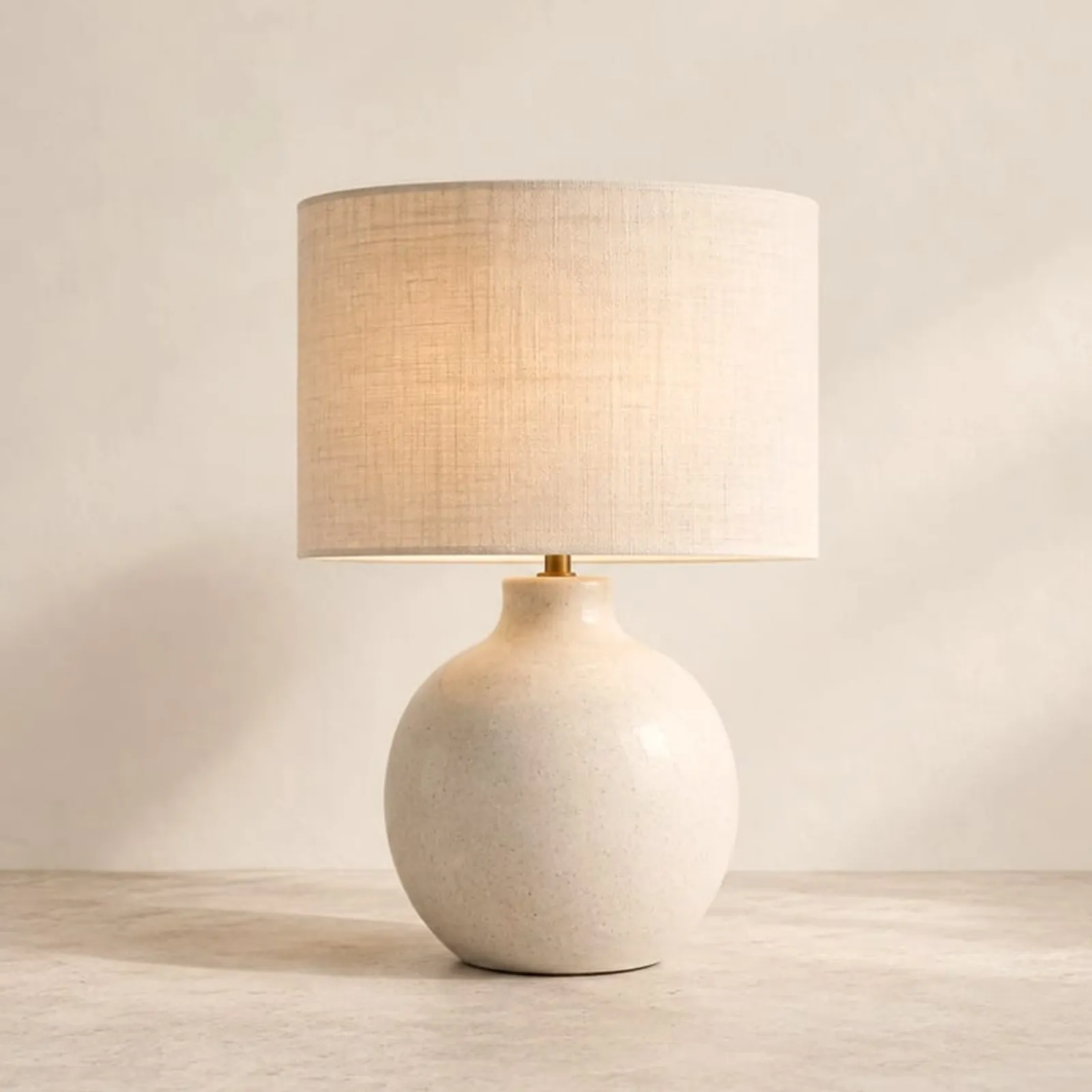 Bordslampa Rönn Kritvit II - bild 1