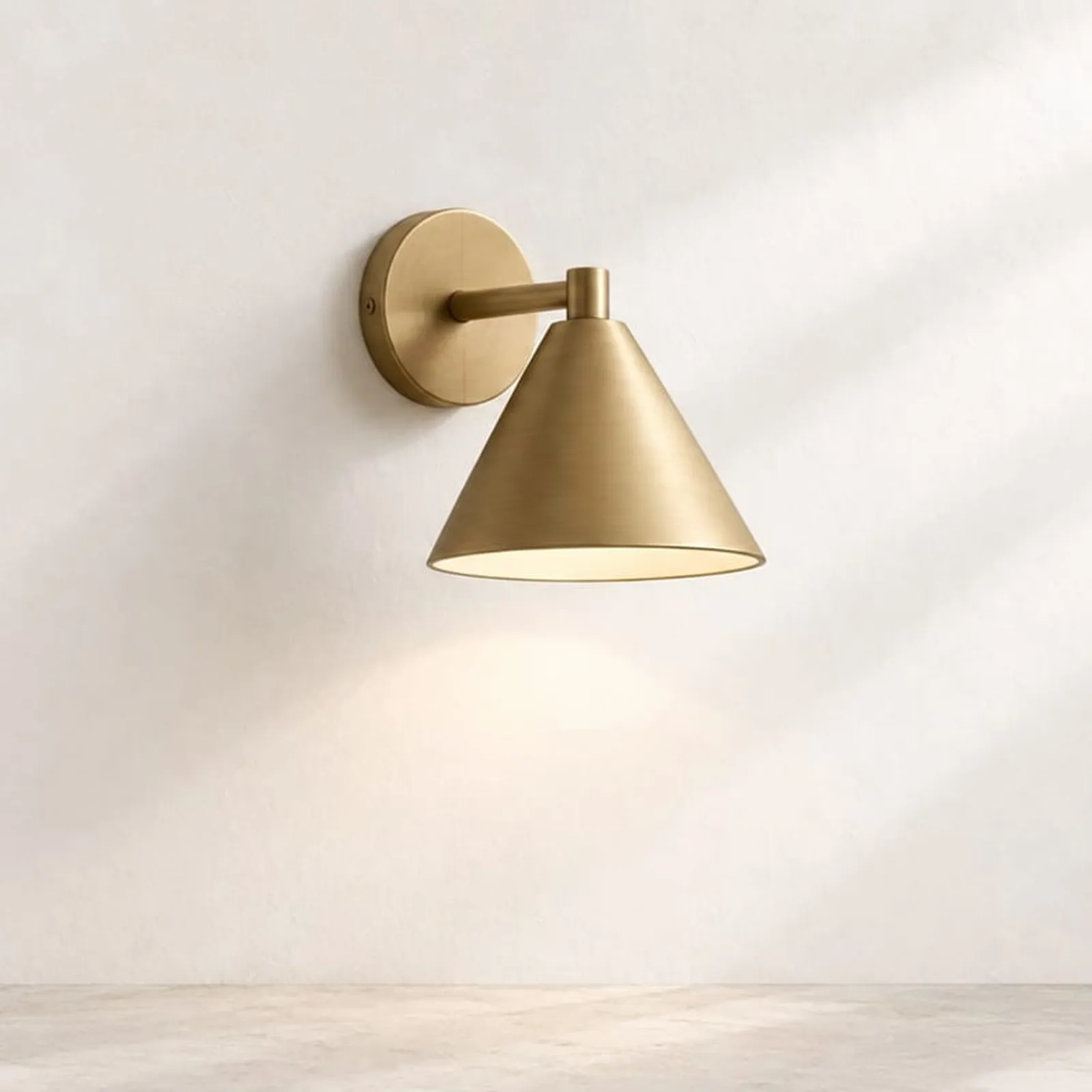 Vägglampa Dal Mässing - bild 1