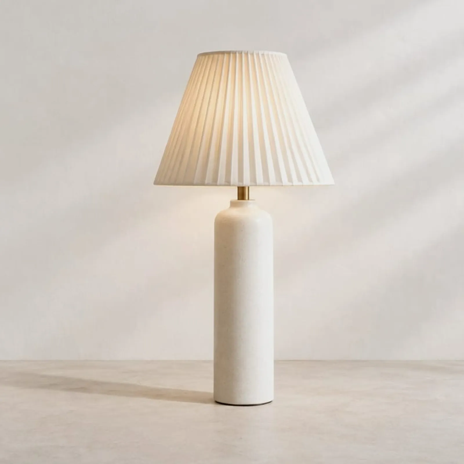 Bordslampa Grund Kritvit - bild 1