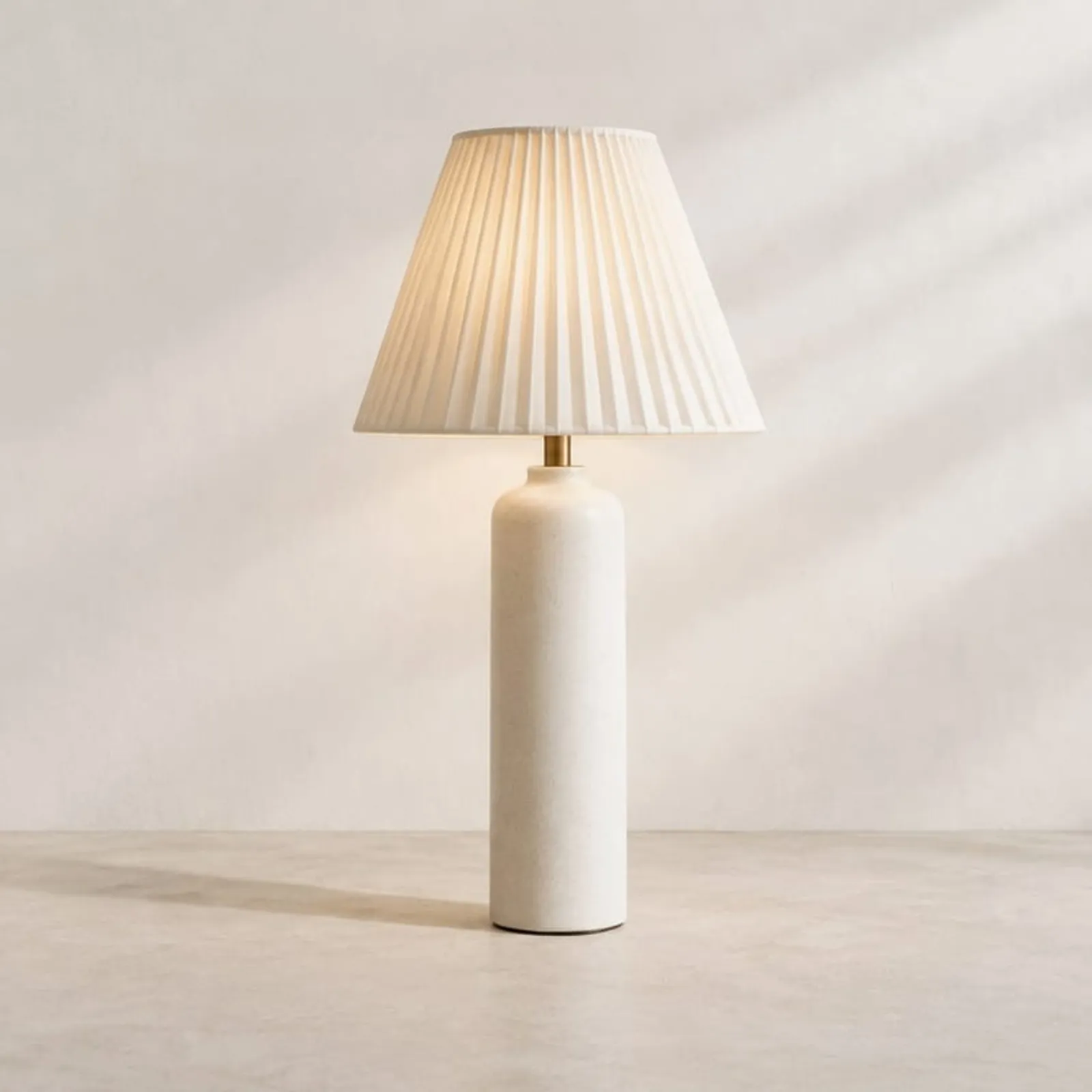 Bordslampa Tjärn Kritvit II - bild 1