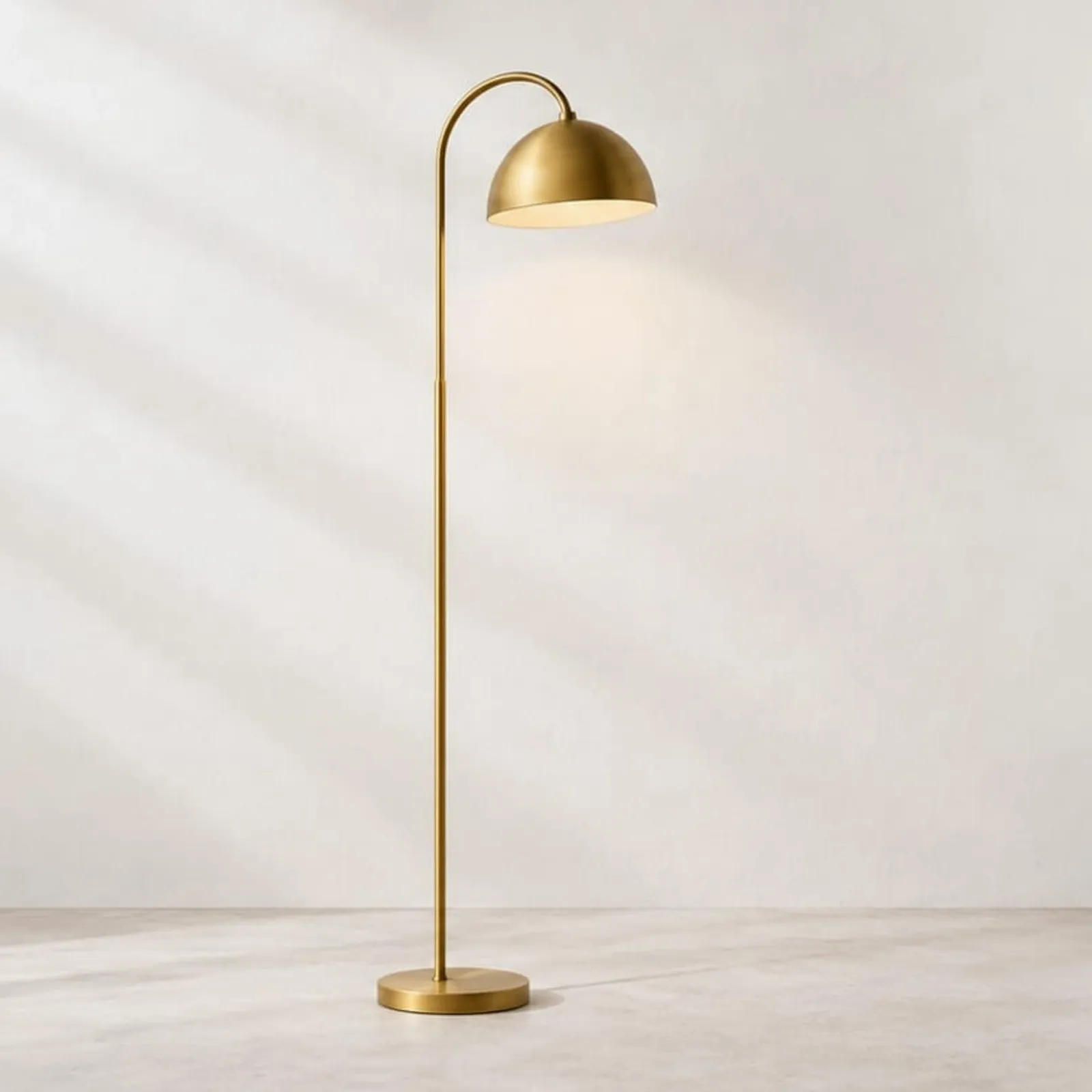 Golvlampa Fjäll Mässing - bild 1
