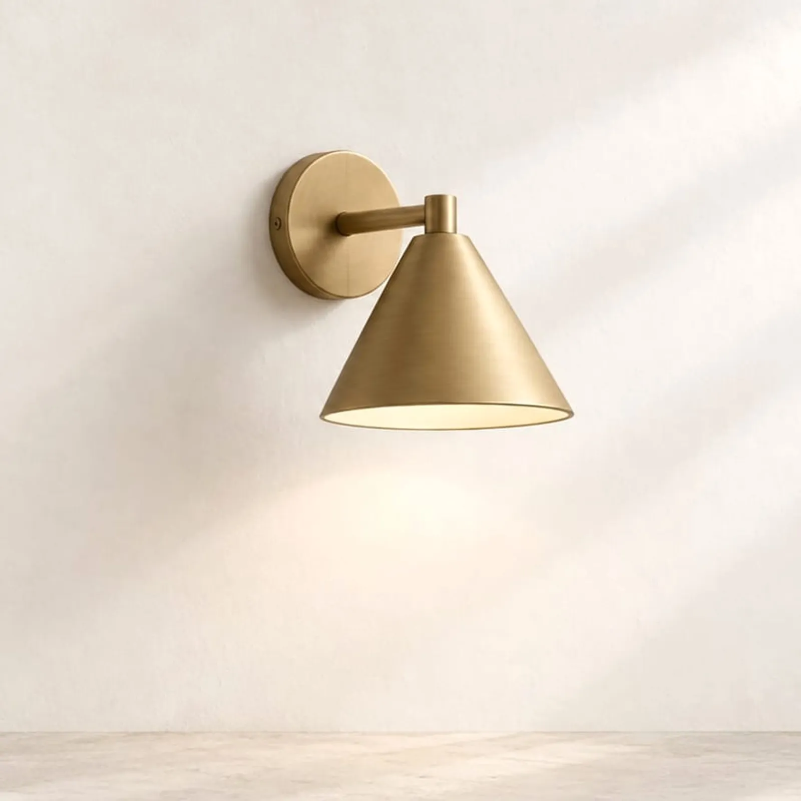 Vägglampa Gran - bild 1