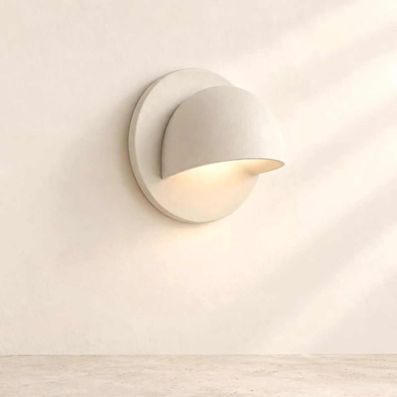 Vägglampa Hägg Kritvit - bild 1
