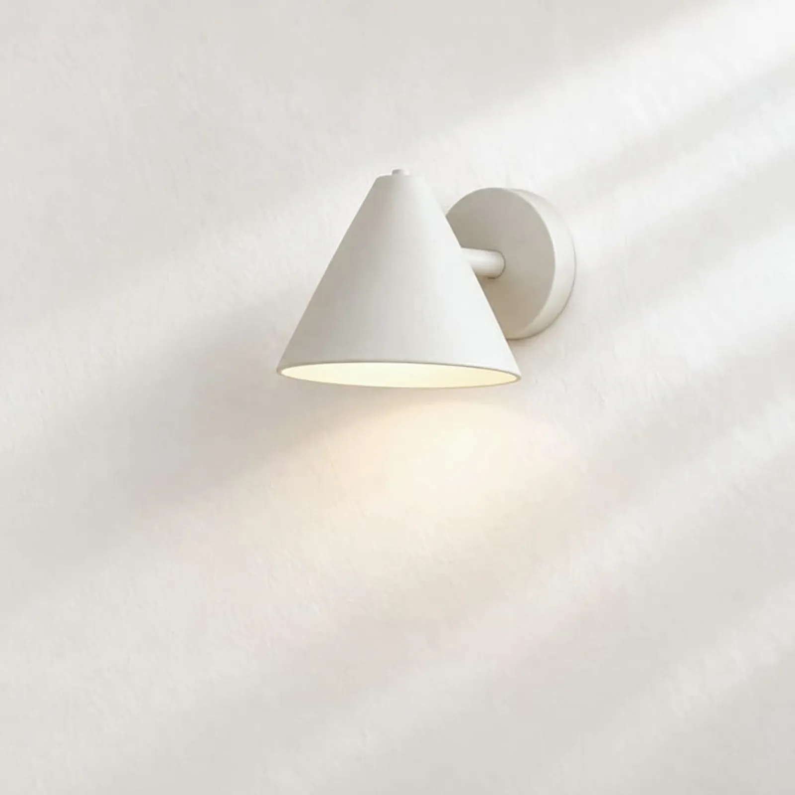 Vägglampa Havre Kritvit - bild 1