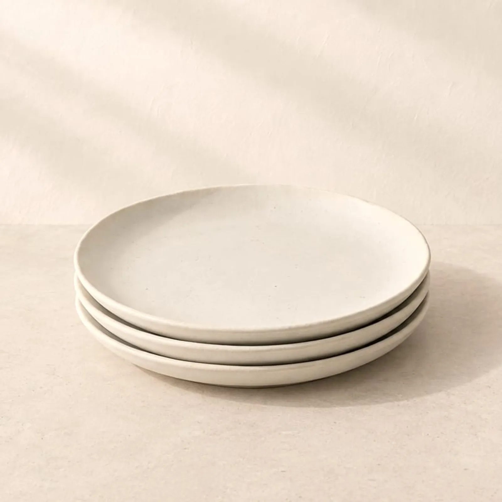 Assiette Linet en grès - image 1